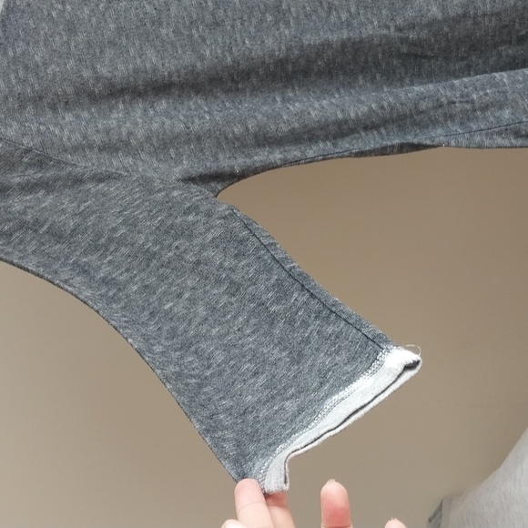 Jones NY Sport Womens Size 1X Navy Gray 3/4 Sleeve V Neck Pull Over Top - Picture 3 of 9